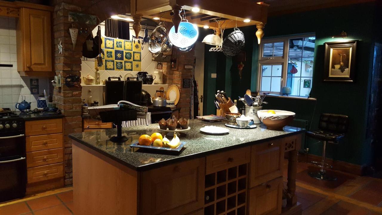 Bed and Breakfast Brookvale à Wellingtonbridge Extérieur photo